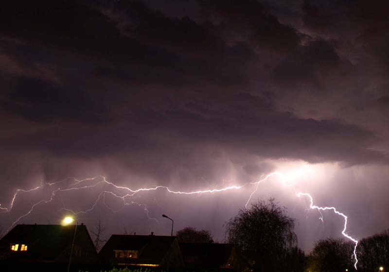 onweer__boven_woerden.jpg