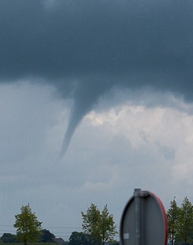 windhoos_boven_Zwolle.jpg
