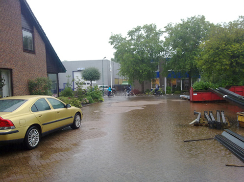 26082010110_small.jpg